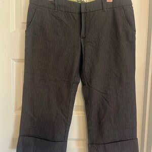 Vintage Roxy Grey Pinstriped Cropped Pants